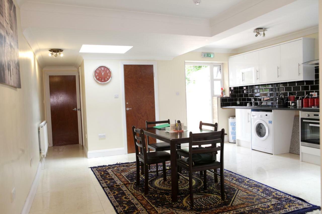 Hr Accommodation ลอนดอน ภายนอก รูปภาพ